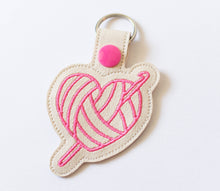 Load image into Gallery viewer, Crochet Lover Keychain
